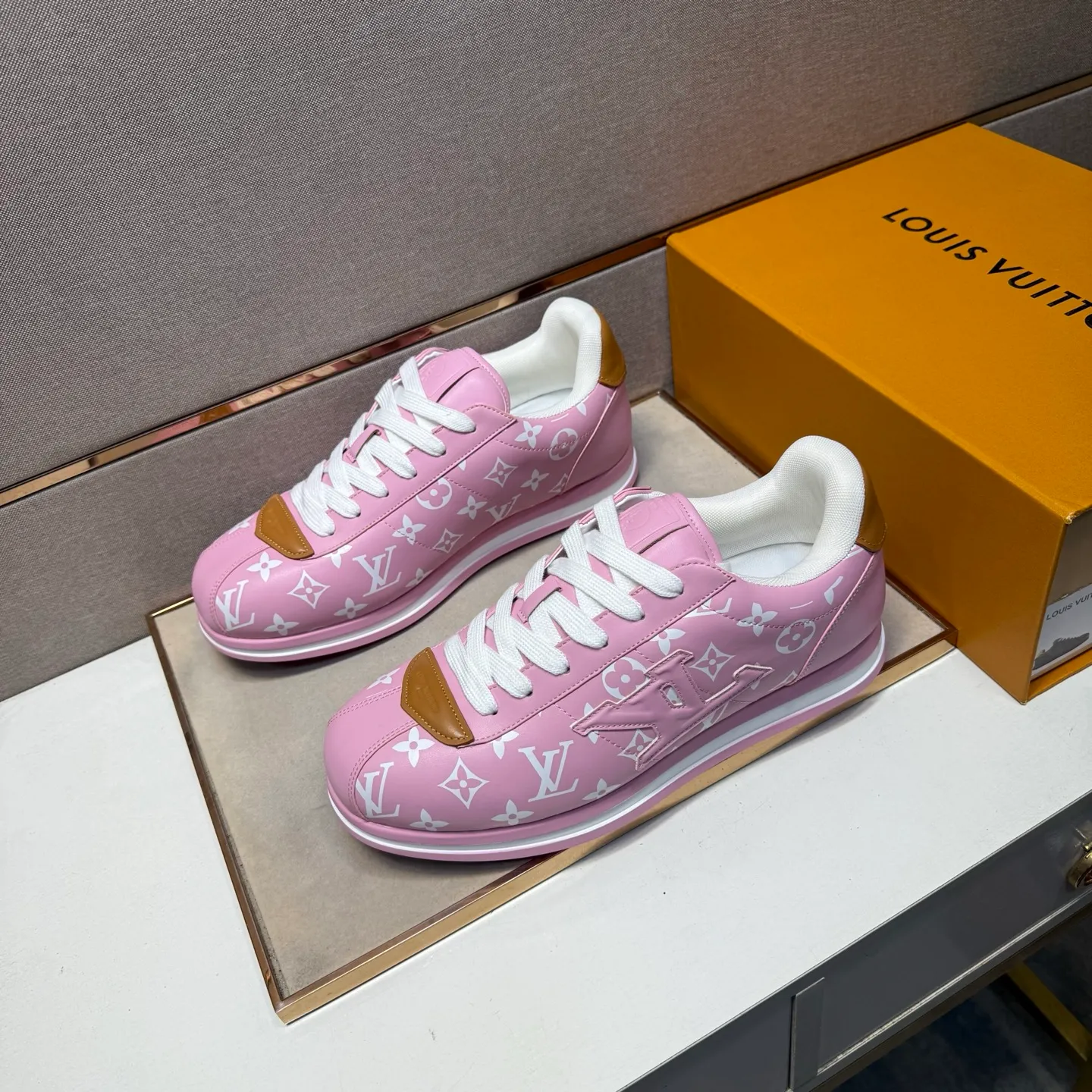 Men's men's shoes 💰pp560 [LV～] Men's casual shoes 2025z cabinet sales simultaneously 🔶Size: 38-44 #️⃣ 🔷4 colors🔜The upper is made of multi-material splicing➕Mesh lining, comfortable and breathable, sole: original comfortable and wear-resistant outsole, ⚠️real thing📱photographed🎬real thing is better📢📢📢